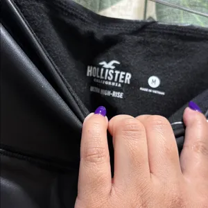 Hollister Black Faux-Leather Leggings thumbnail 2