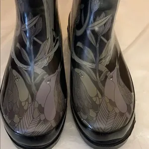The Sak Signature Tall Rubber Rain Boots Size 6 thumbnail 4