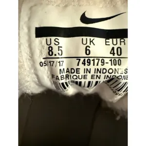 Nike Core‎ Motion TR Womens Training Shoes White Metallic Silver Sneakers thumbnail 12