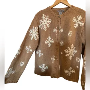 EDDIE BAUER Tan/White Snowflake Design Knit Button-Down Cardigan - Size Medium thumbnail 2