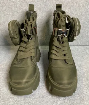 Steve Madden Thora-P Combat Boots Women's Sz 6.5M Olive Green Pouch Lug Sole EUC thumbnail 1