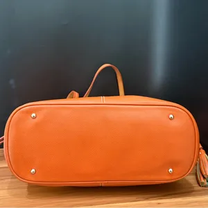 Authentic Dooney & Bourke Davis Tassel Orange Saffiano Leather Large Tote Bag thumbnail 4