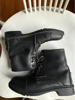 Tuffrider Black Leather Lace-Up Ankle Boots thumbnail 4