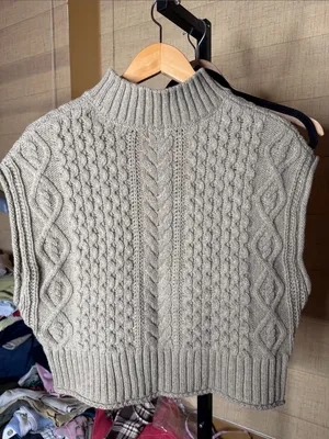 NWOT United Arrows GLR Beige Wool Cable Knit Mock Neck Sweater Vest Size Large thumbnail 7