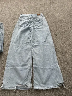 American Eagle Baggy High-Rise Wide-Leg thumbnail 2