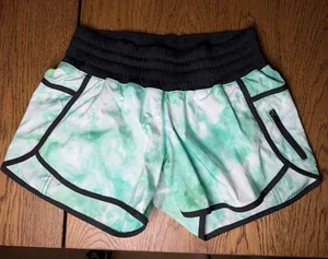Lululemon Green Tie Dye Shorts Size 8 thumbnail 1