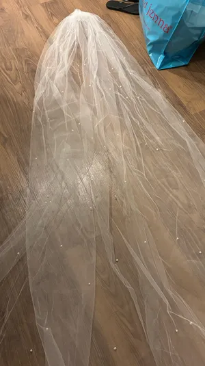 Custom Pearl Cathedral Veil White thumbnail 6