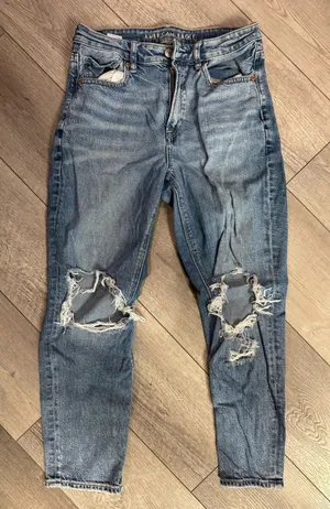 American Eagle Jeans thumbnail 1
