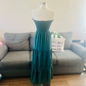 Green Strapless Ruffle Midi Dress thumbnail 5