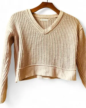 Aeropostale Women's Rose Pink V-Neck Cropped Knit Sweater thumbnail 1