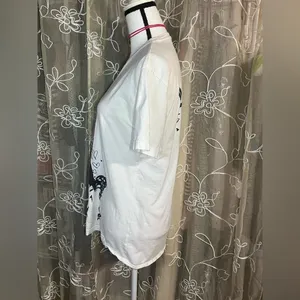 Loveless White Graphic Tee Shirt Black Size M thumbnail 9