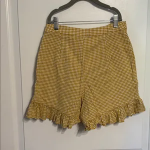 CAPULET Preppy Schoolgirl High Waist yellow Gingham Shorts thumbnail 4