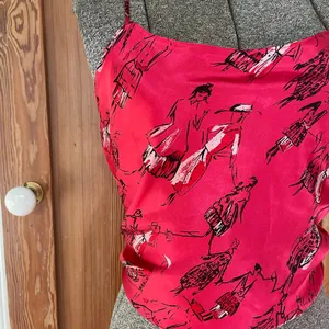 Vintage 90s Natori Private Luxuries Red Silk Cami Art Print Slip Tank XL💛 thumbnail 5