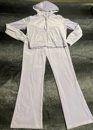 Womens L 11/13 No Boundaries Lilac Purple Velour Tracksuit Set- Hoodie & Pants thumbnail 1