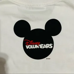 Disney Voluntears Mickey Mouse White T-Shirt‎ Size Medium Style2 thumbnail 4