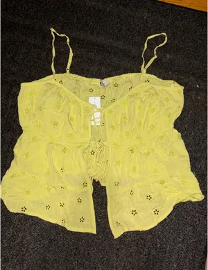 American Eagle Top Yellow Outfitters thumbnail 1