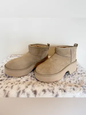 UGG Classic Ultra Mini New Heights Platform Boot Sz 9 thumbnail 2