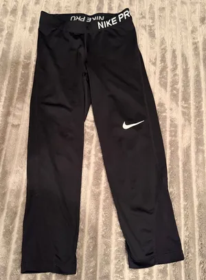 Nike Pro Dri-FIT Black Cropped Leggings /‎ Capri Tights – Women’s Size XS thumbnail 1