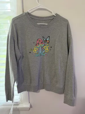 Cold Crush Grey Graphic Crewneck thumbnail 1