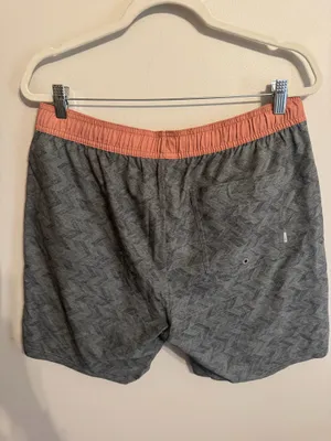 Vuori men’s shorts thumbnail 2
