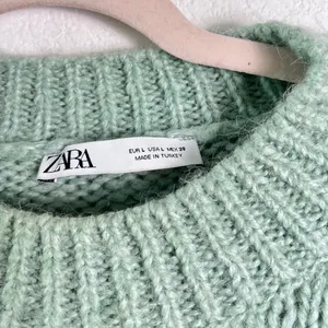 Zara Women’s Mint Green Wool Blend Chunky Cable Knit Sweater Large Long Sleeve‎ thumbnail 6