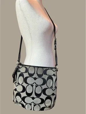 Coach F2190 Signature Oversized C Crossbody Bag thumbnail 3