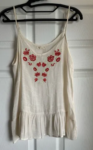 Miss Daisy Cream Sheer Embroidered Floral Tank Size Small thumbnail 1