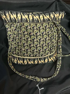 Black & Gold Giraffe Print Quilted Shoulder Bag thumbnail 1