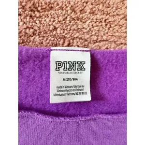 PINK Victoria’s Secret Purple Logo Cropped Sweatshirt XS thumbnail 2