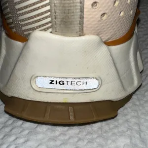 Reebok. Women's ZigWild Trail 6 Shoes Sz Wms 9‎ Soft Ecru thumbnail 9