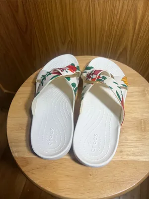 CROCS White Floral Slide Sandals with Gold Ring thumbnail 3