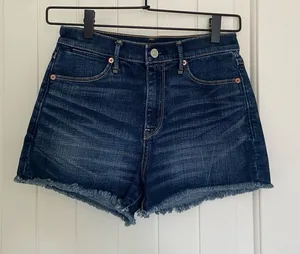 NWOT |‎ Abercrombie & Fitch women’s denim shorts distressed hem — 25” waist thumbnail 1