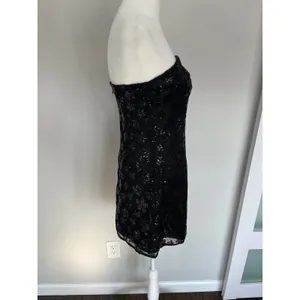 Glam ASOS DESIGN Black Sequin Floral Mesh Strapless Mini Bodycon‎ Dress size 2 thumbnail 2