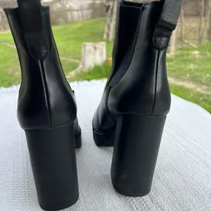 Women's Steve Madden Revised Platform Boots Size 8 black thumbnail 4