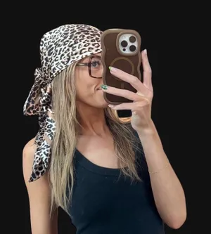 Leopard print scarf Multiple thumbnail 1