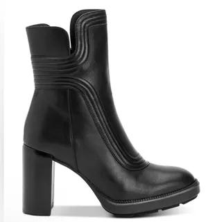 Aquatalia Illiana Weatherproof High Block Heel Booties, Size 7 NEW in Box thumbnail 2