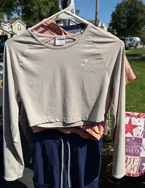 Gymshark Cropped Long Sleeve thumbnail 1