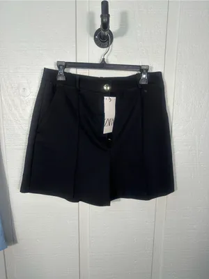 Zara Women’s Black Shorts Size XL NWT thumbnail 2