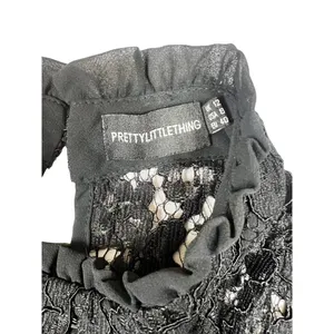 Pretty Little Thing Women's Black Lace Flare Sleeve Top thumbnail 3