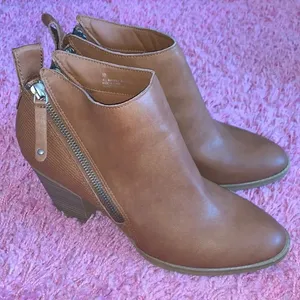 Dolce Vita Zip-Up Leather Booties Brown Size 10 thumbnail 1