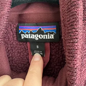 Patagonia | W's Better Sweater 1/4-Zip Fleece Jacket in Dark‎ Ruby Size Small thumbnail 4