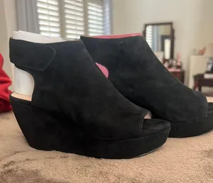 black wedge heels Size 8.5 thumbnail 1