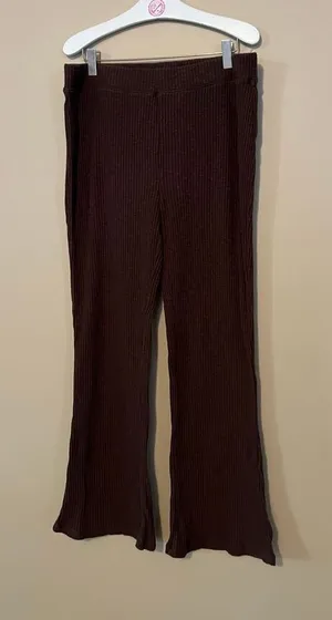 H&M Brown Pants Woman’s Size Large thumbnail 1