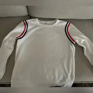 Old Navy Retro Sweatshirt- new without tags thumbnail 2