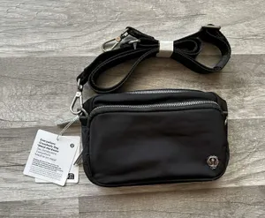 Lululemon Everywhere Crossbody Bag Black New With Tags 2L thumbnail 1