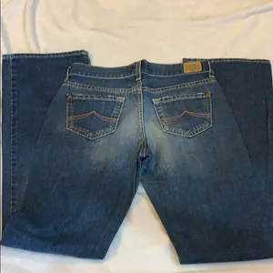 Size 4 Regular Old Navy Denim Blue Jeans Boot-cut thumbnail 7