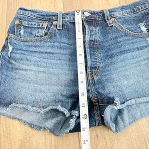 Levi’s 501 Button Fly High Waisted Cutoff Distressed‎ Denim Shorts Dark Size 31 thumbnail 9