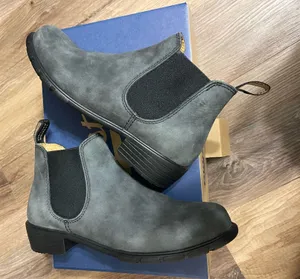 Gray Leather Blundstone Boots  thumbnail 1