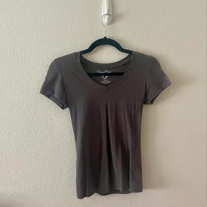 plain gray basic short sleeve t-shirt (read desc before buying) thumbnail 5