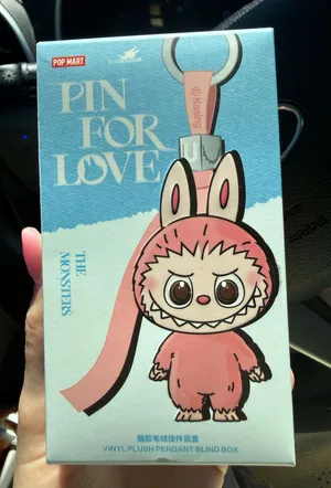 Labubu pin for life Blue thumbnail 1